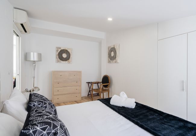 Apartamento en Madrid - M (PRE105B) Ático Terraza Puerta del Sol Apartamento en Madrid - M (PRE105B) Ático Terraza Puerta del Sol