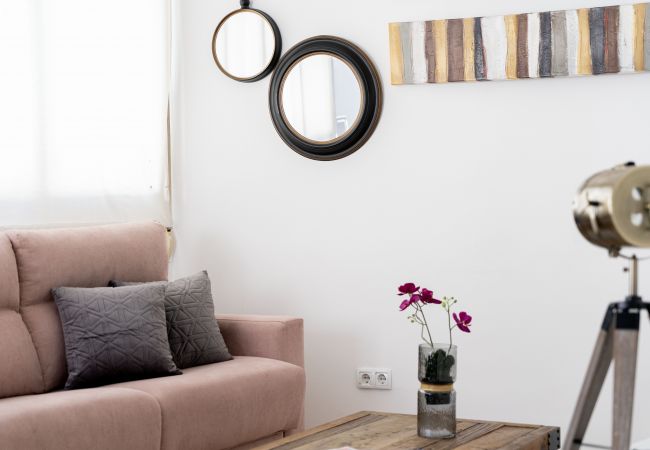 Apartamento en Madrid - M (PRE105B) Ático Terraza Puerta del Sol Apartamento en Madrid - M (PRE105B) Ático Terraza Puerta del Sol
