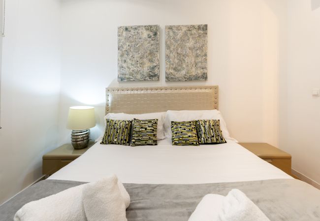 Apartamento en Madrid - M (PRE102A) Apto. de diseño Puerta del Sol 4 Apartamento en Madrid - M (PRE102A) Apto. de diseño Puerta del Sol 4