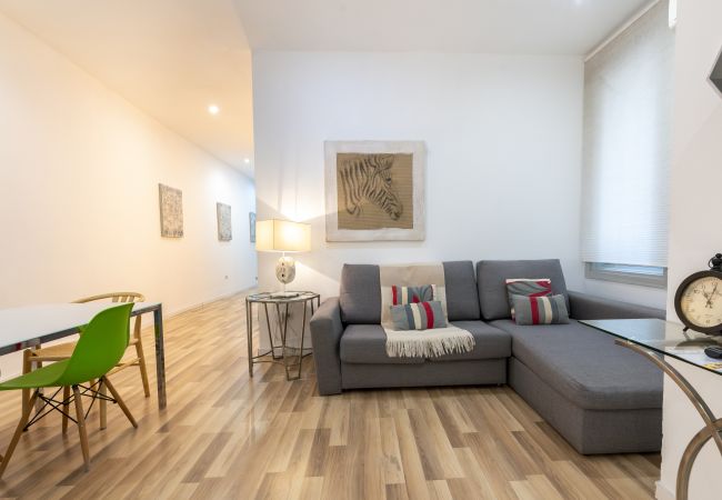 Apartamento en Madrid - M (PRE102A) Apto. de diseño Puerta del Sol 4 Apartamento en Madrid - M (PRE102A) Apto. de diseño Puerta del Sol 4