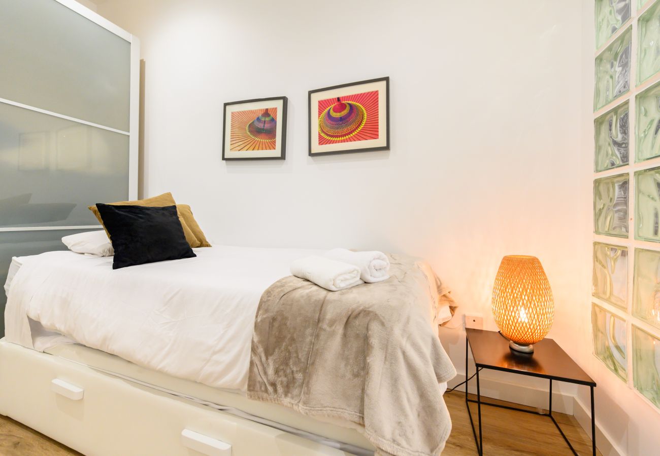 Apartamento en Madrid - M (DLM73) Downtown Madrid centro Cibeles