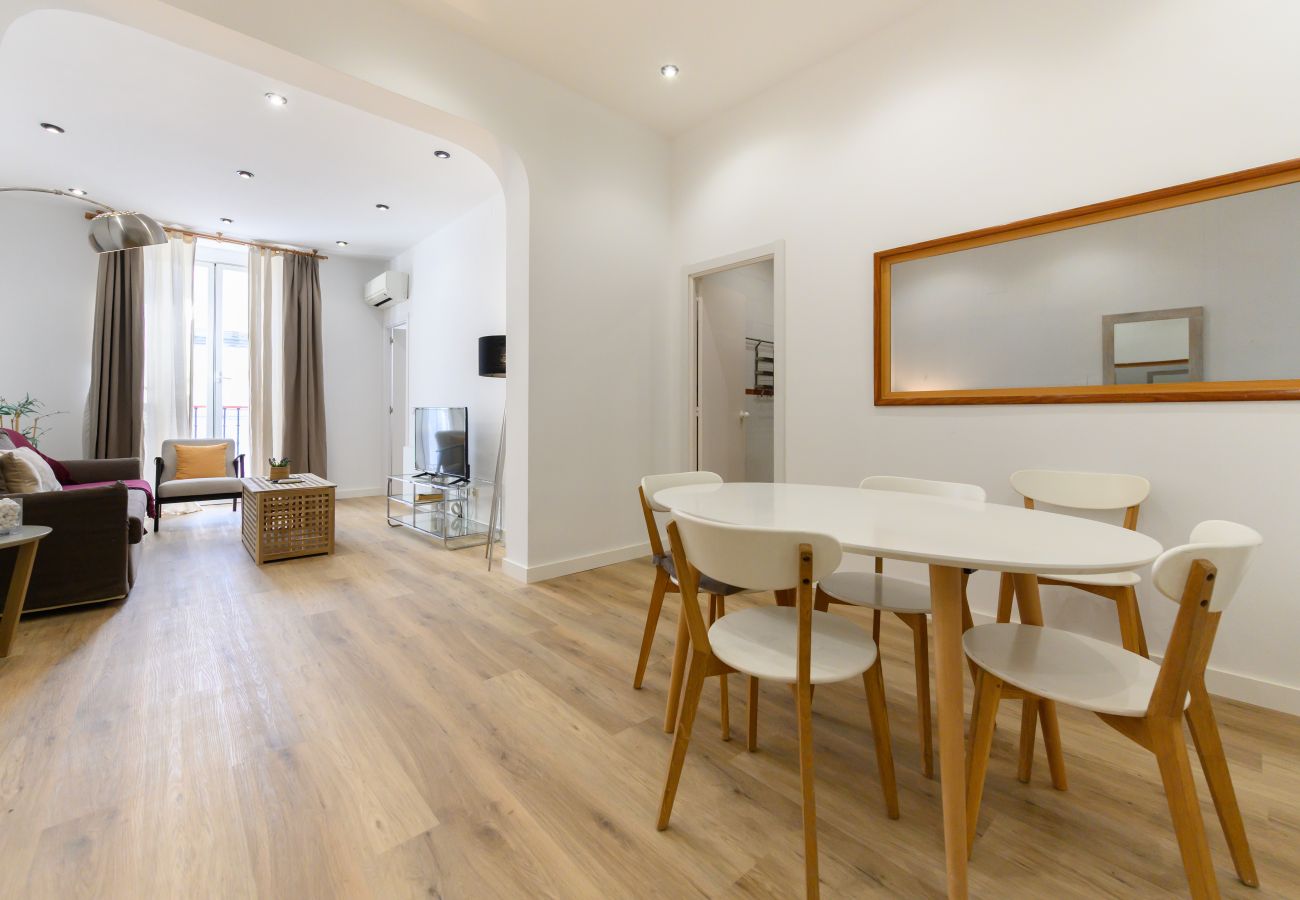 Apartamento en Madrid - M (DLM73) Downtown Madrid centro Cibeles