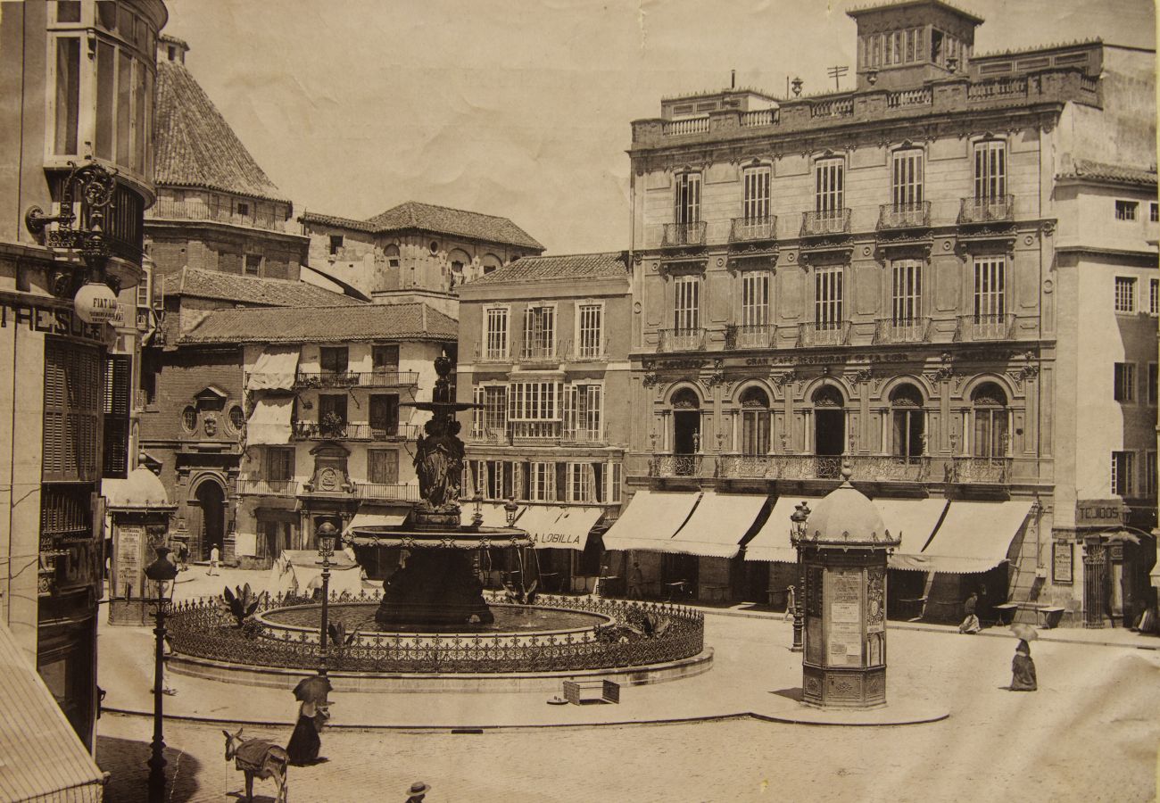 Estudio en Málaga - Plaza de la Constitución V