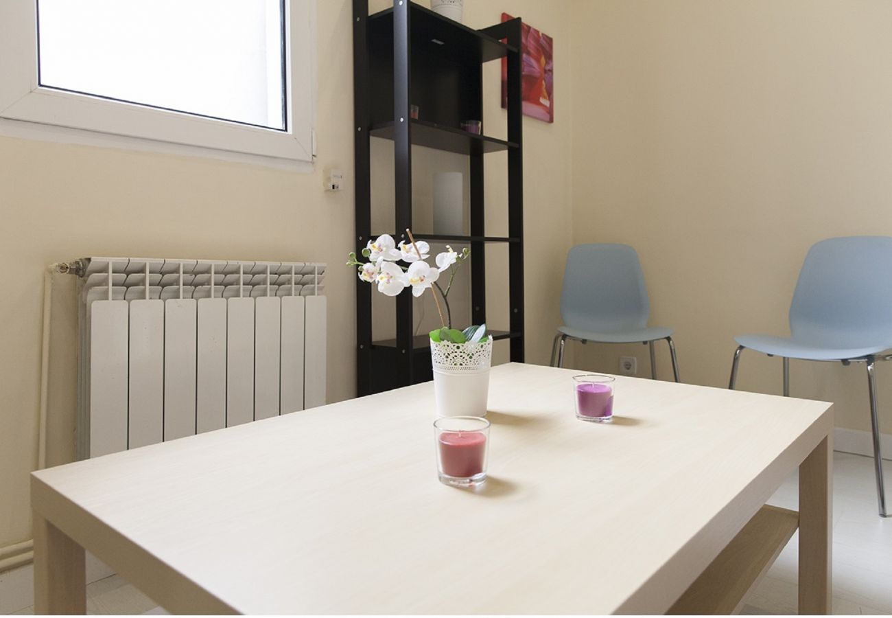 Apartamento en Madrid - Madrid Downtown Retiro-Puerta de Alcala M (LDR28)