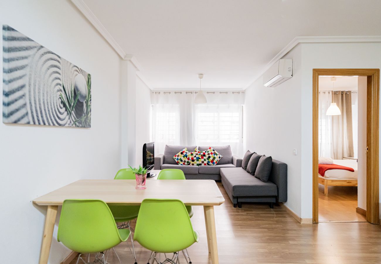 Apartamento en Madrid - Downtown Madrid North Barrio del Pilar M (SAR28)