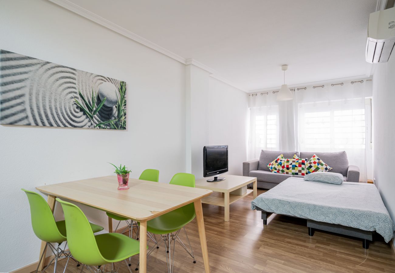 Apartamento en Madrid - Downtown Madrid North Barrio del Pilar M (SAR28)