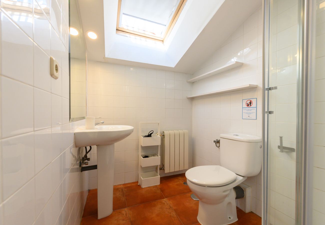 Estudio en Madrid - M (COR25) ESTUDIO 4 PAX