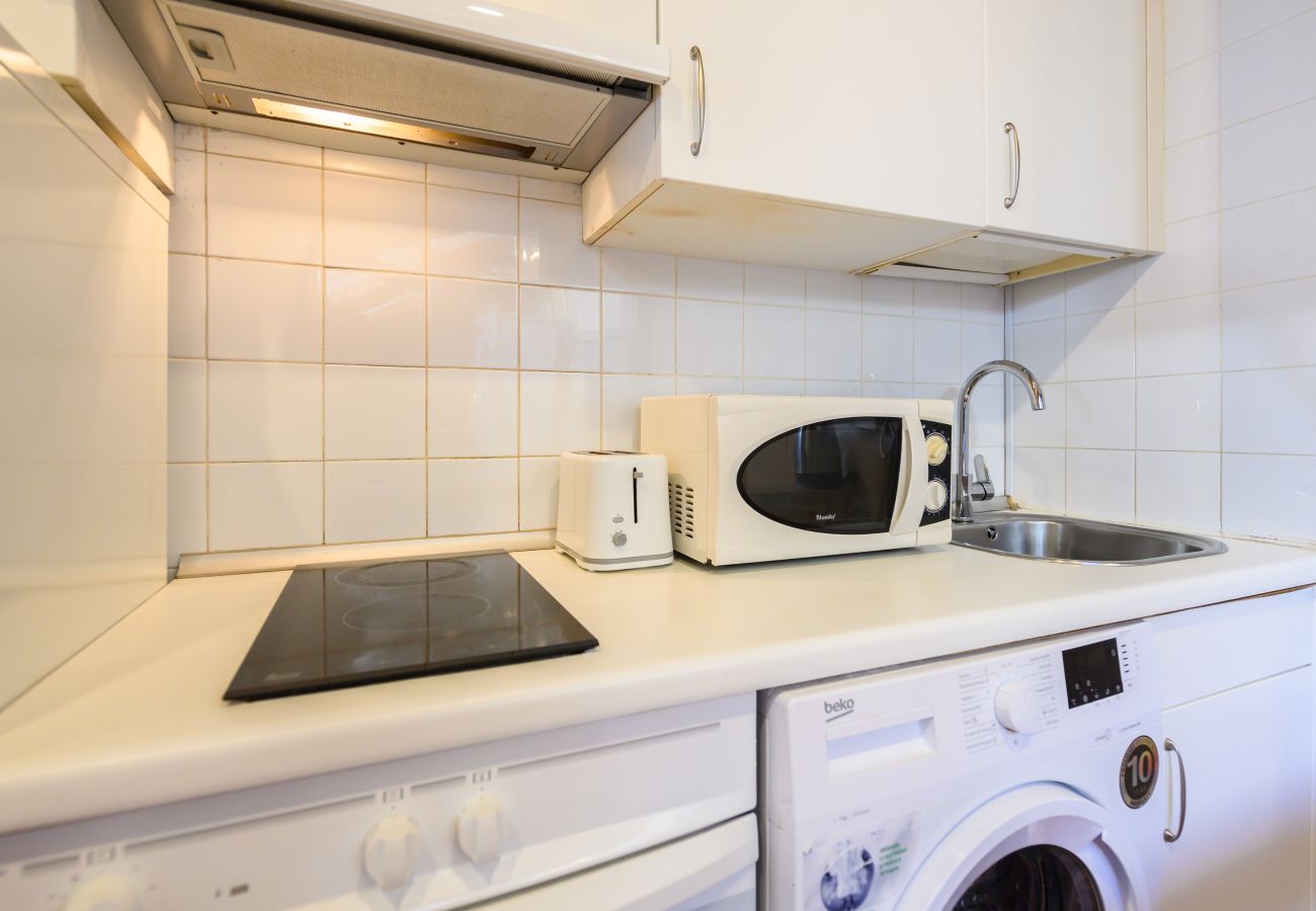 Estudio en Madrid - M (COR25) ESTUDIO 4 PAX