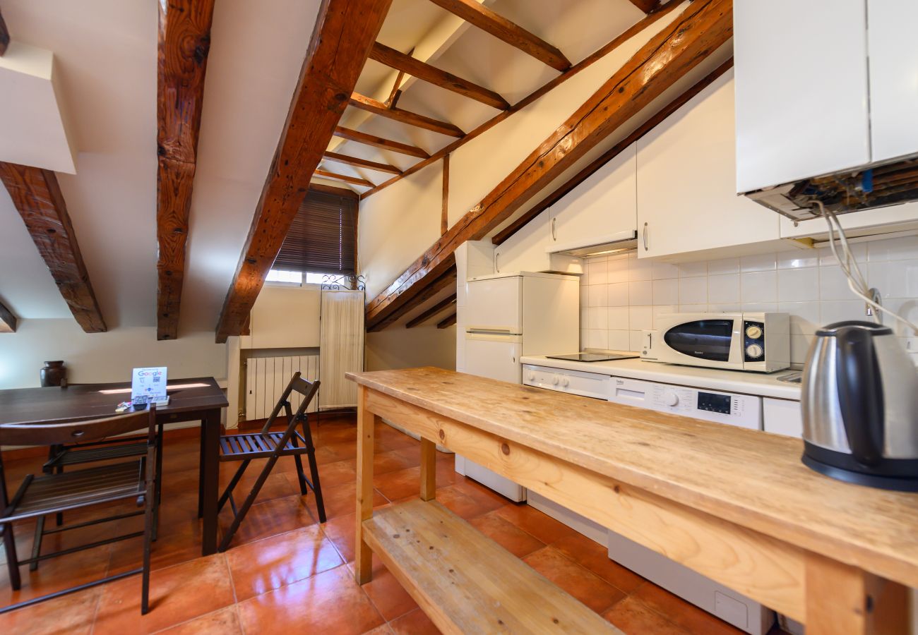 Estudio en Madrid - M (COR25) ESTUDIO 4 PAX