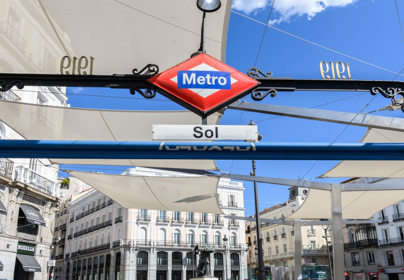 Estudio en Madrid - M (COR25) ESTUDIO 4 PAX