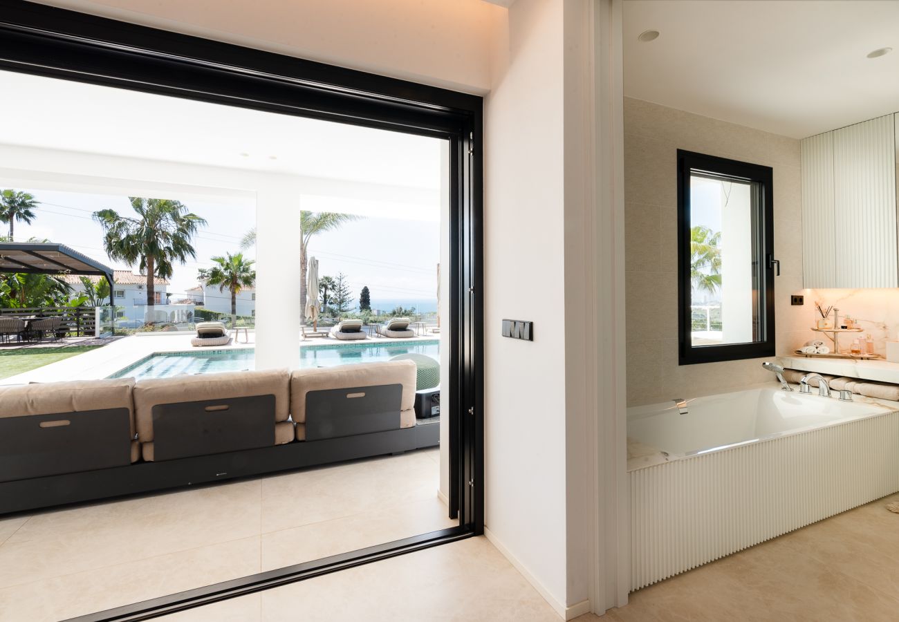 Villa en Marbella - Absolute high end villa with pool & Jacuzzi*