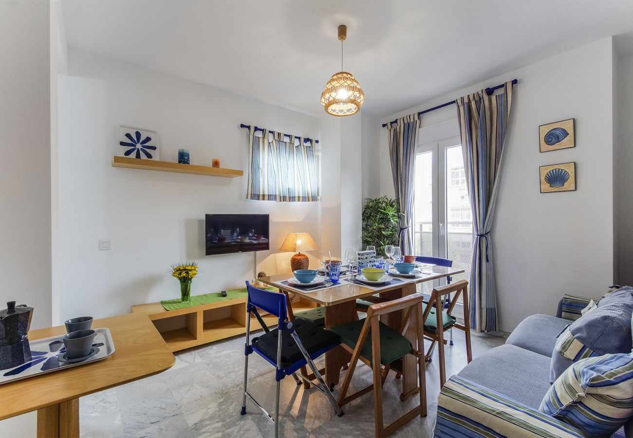 Apartamento en Cádiz - Apartamento con aire acondicionado a 300 m de la playa