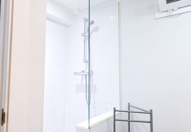 Apartamento en Madrid - M (AAXIII830) Apartamento con jardín Hispanoaméric Apartamento en Madrid - M (AAXIII830) Apartamento con jardín Hispanoaméric