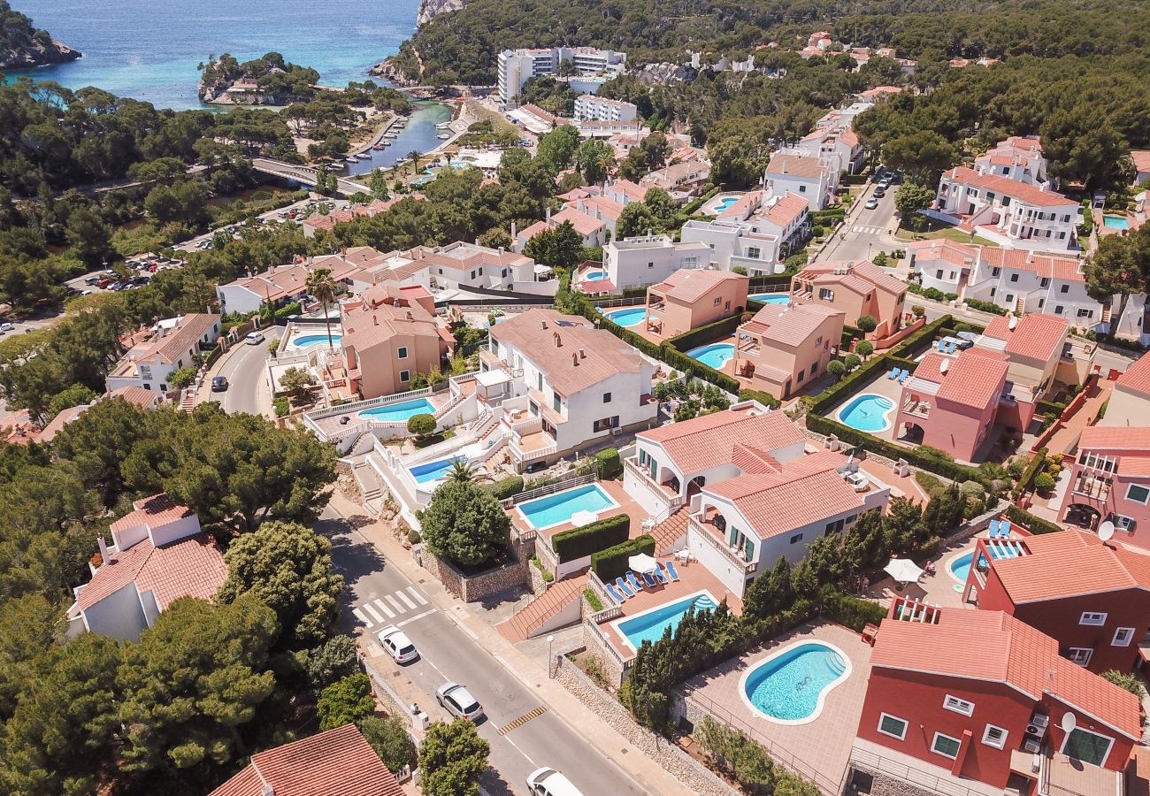 Villa en Cala Galdana - Villa con piscina a 425 m de la playa