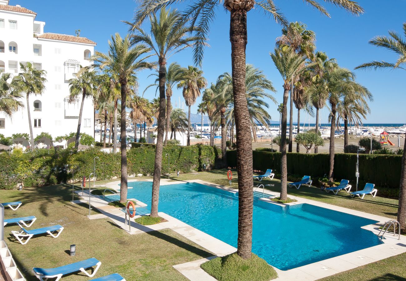 Apartamento en Manilva - Apartamento con piscina a 100 m de la playa