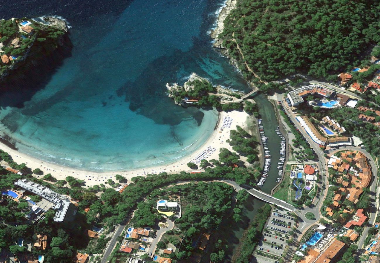 Villa en Cala Galdana - Villa con piscina a 300 m de la playa