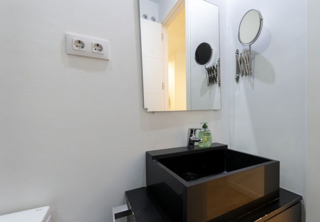 Apartamento en Madrid - M (PRE103C) Apto. de diseño Puerta del Sol 9 Apartamento en Madrid - M (PRE103C) Apto. de diseño Puerta del Sol 9