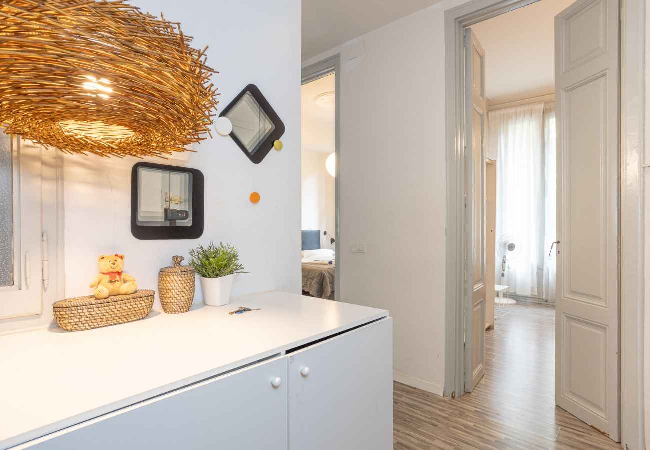Apartamento en Barcelona - CASANOVA ELEGANCE, piso excelente, amplio, luminoso y tranquilo. Barcelona centro