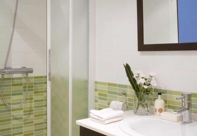 Apartamento en Barcelona - PARLAMENT, modern 2bed in Sant Antoni Apartamento en Barcelona - PARLAMENT, modern 2bed in Sant Antoni