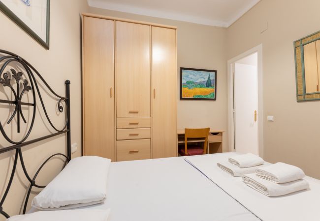 Apartamento en Barcelona - EIXAMPLE, central, large, 4 bedrooms Apartamento en Barcelona - EIXAMPLE, central, large, 4 bedrooms