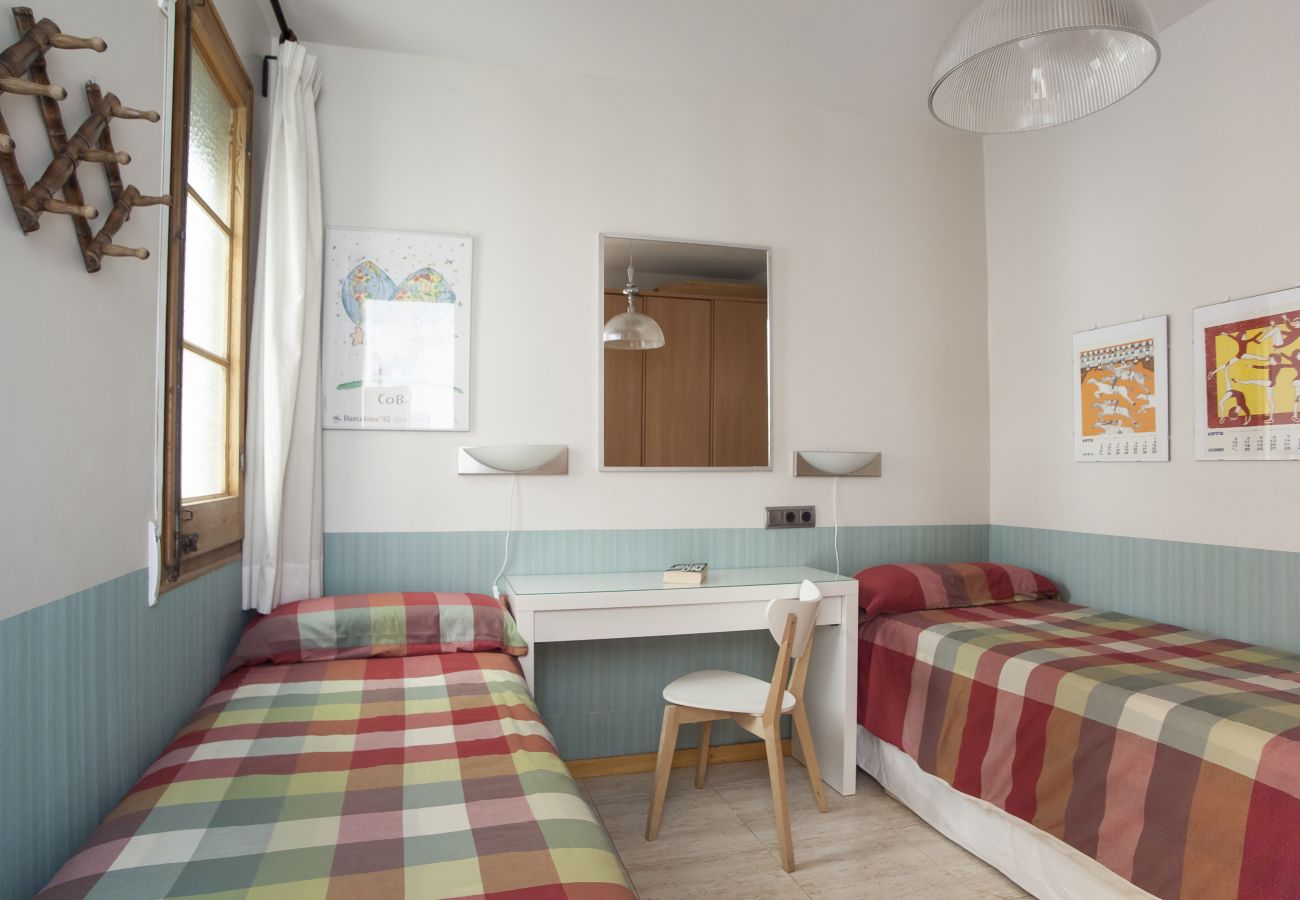 Apartamento en Barcelona - VILADOMAT, piso amplio, luminoso, tranquilo en Eixample, Barcelona centro.