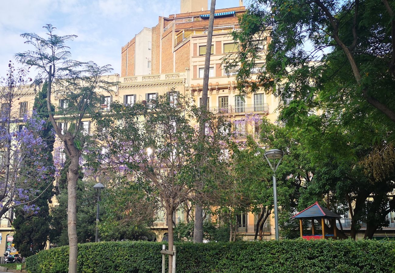 Apartamento en Barcelona - Piso en alquiler con gran terraza privada, junto Passeig de Gracia, Barcelona centro