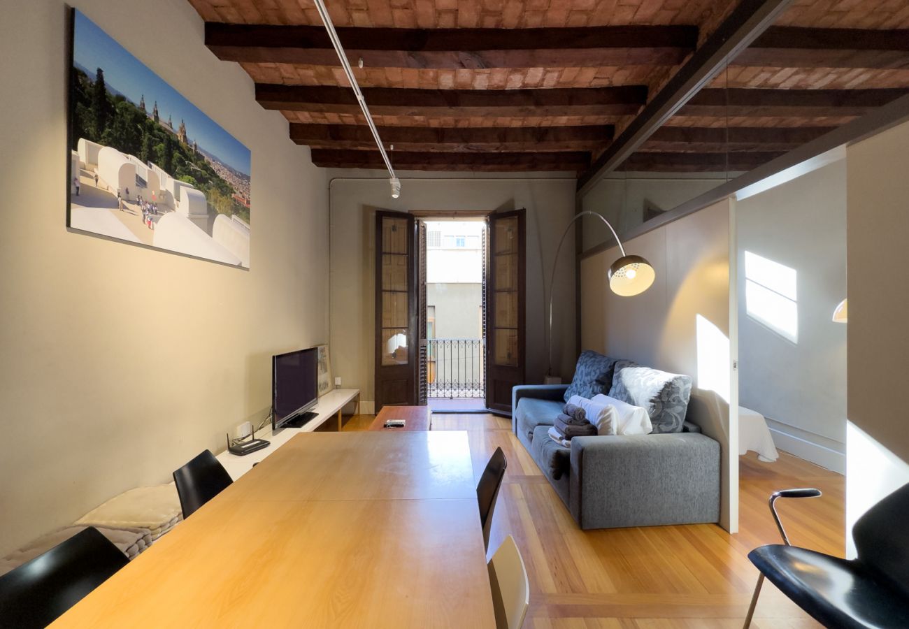 Apartamento en Barcelona - GRACIA DREAM, piso turístico  restaurado de diseño en Gràcia, Barcelona centro