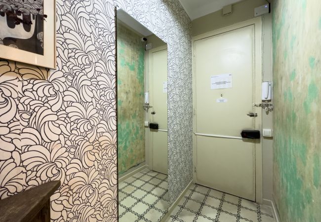 Apartamento en Barcelona - GRACIA BONAVISTA, spacious and with balcony Apartamento en Barcelona - GRACIA BONAVISTA, spacious and with balcony