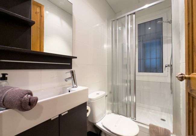 Apartamento en Barcelona - GRACIA BONAVISTA, spacious and with balcony Apartamento en Barcelona - GRACIA BONAVISTA, spacious and with balcony