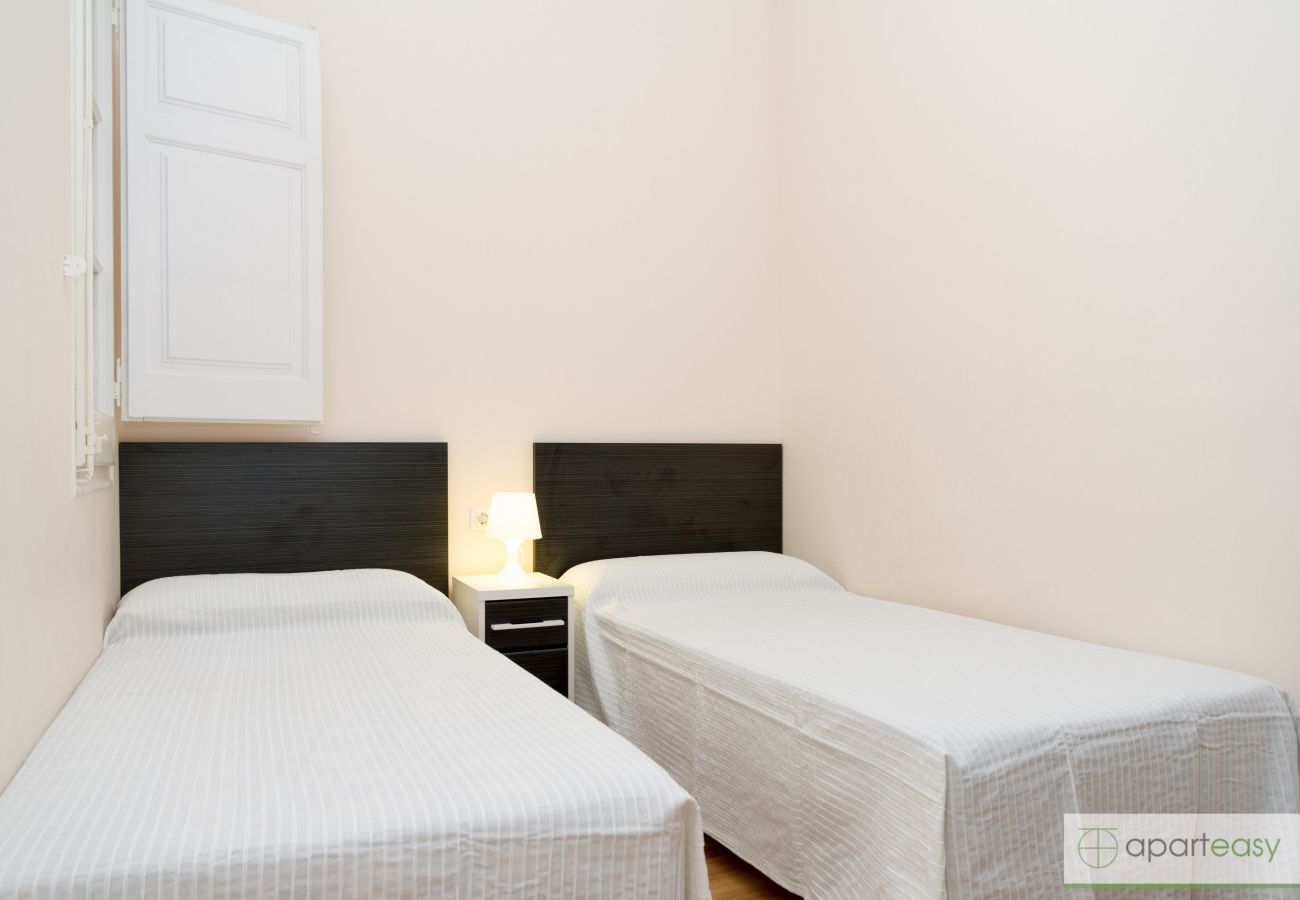 Apartamento en Barcelona - Family CIUTADELLA PARK, piso turístico grande ideal para familias en Barcelona centro