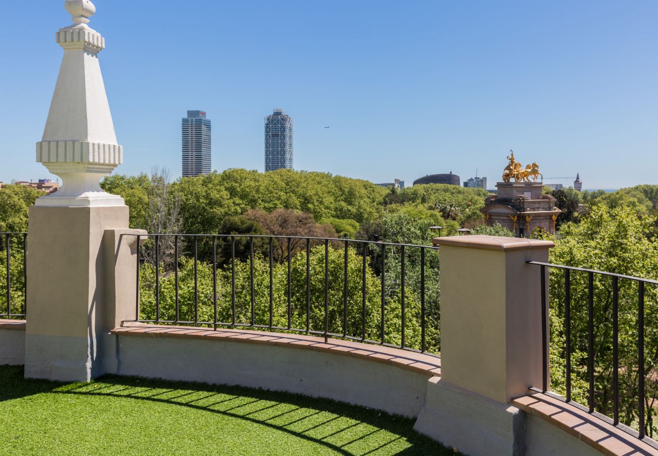 Apartamento en Barcelona - Family CIUTADELLA PARK, grande, luminoso, terraza compartida, Barcelona centro