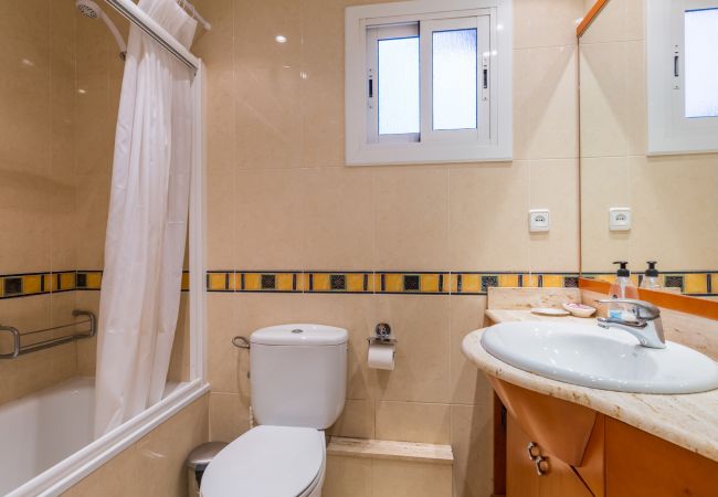 Apartamento en Barcelona - PORT BCN, classic 3bed with balcony Apartamento en Barcelona - PORT BCN, classic 3bed with balcony