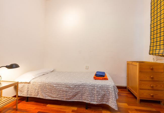 Apartamento en Barcelona - PORT BCN, classic 3bed with balcony Apartamento en Barcelona - PORT BCN, classic 3bed with balcony