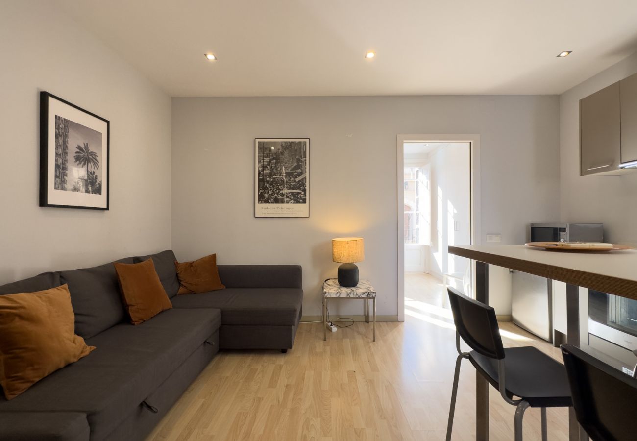 Apartamento en Barcelona - Piso con encanto, restaurado y equipado, muy bonito y luminoso en Barcelona centro, Gracia