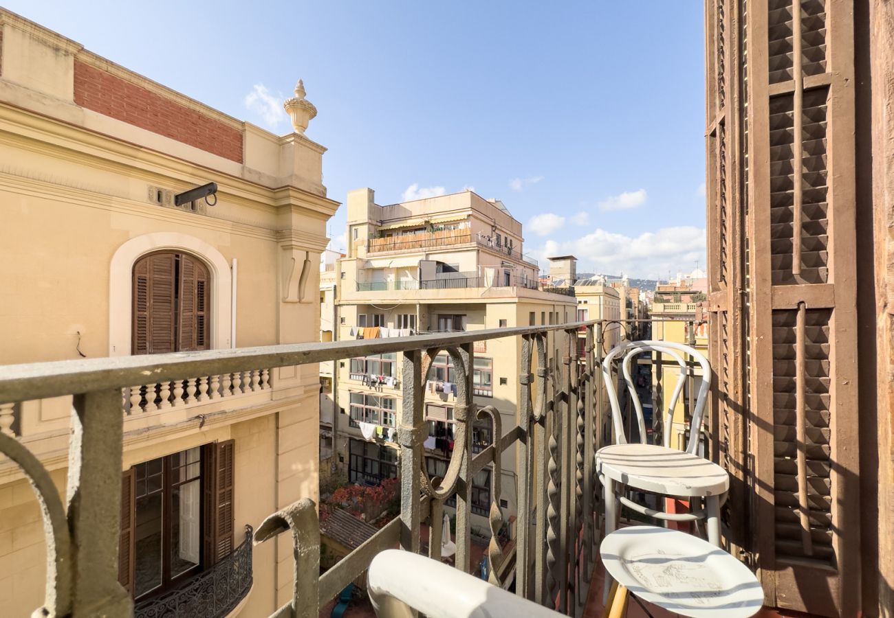 Apartamento en Barcelona - Piso con encanto, restaurado y equipado, muy bonito y luminoso en Barcelona centro, Gracia