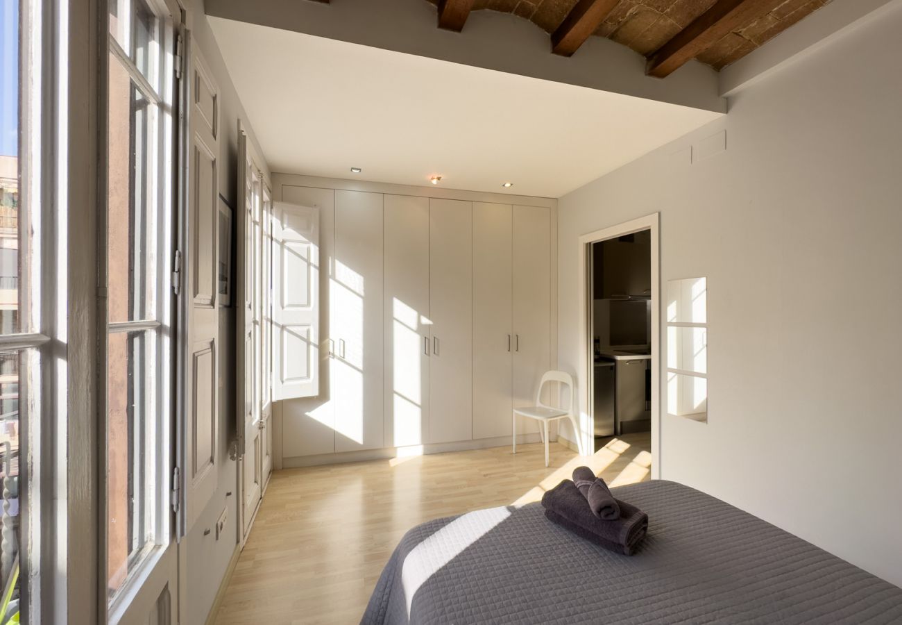 Apartamento en Barcelona - Piso con encanto, restaurado y equipado, muy bonito y luminoso en Barcelona centro, Gracia