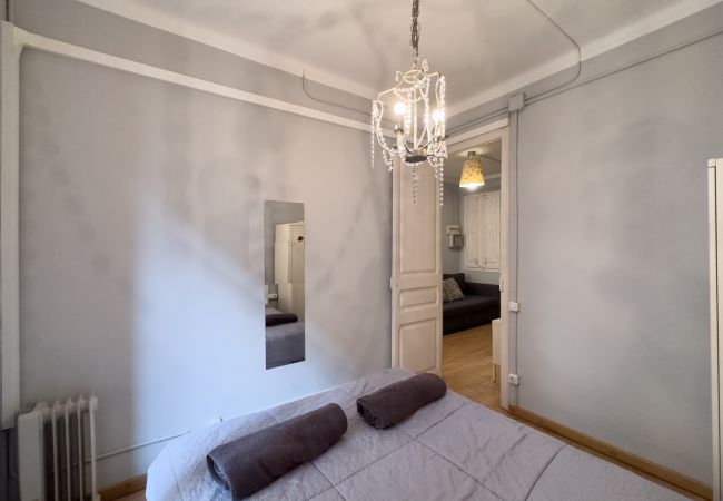 Apartamento en Barcelona - GRACIA chic style, balcony Apartamento en Barcelona - GRACIA chic style, balcony