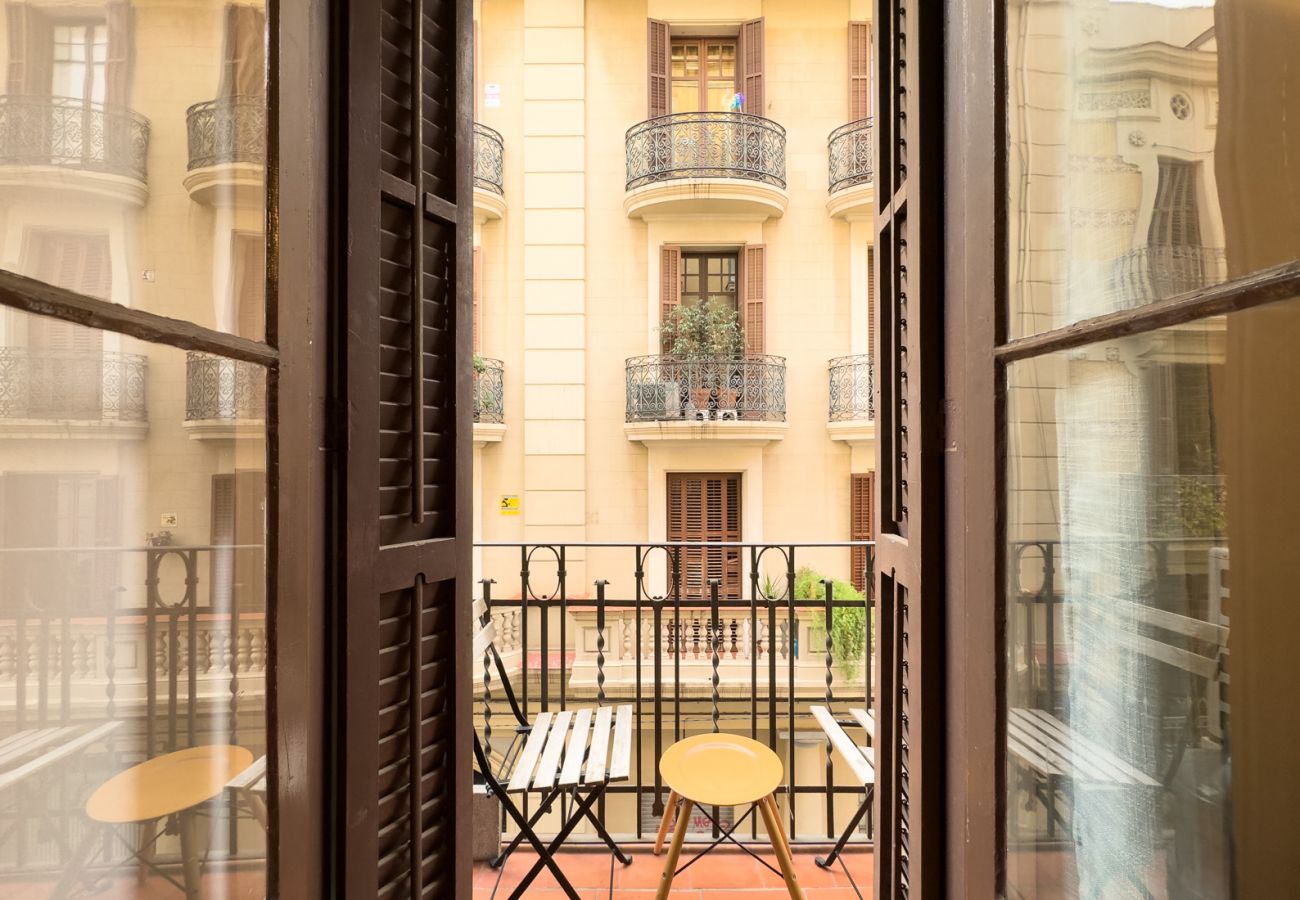 Apartamento en Barcelona - Apartamento bonito con balcón en alquiler por días en Barcelona centro, Gracia