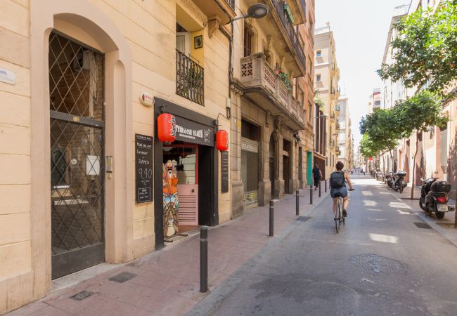 Apartamento en Barcelona - GRACIA SANT AGUSTI, 3 bedrooms Apartamento en Barcelona - GRACIA SANT AGUSTI, 3 bedrooms