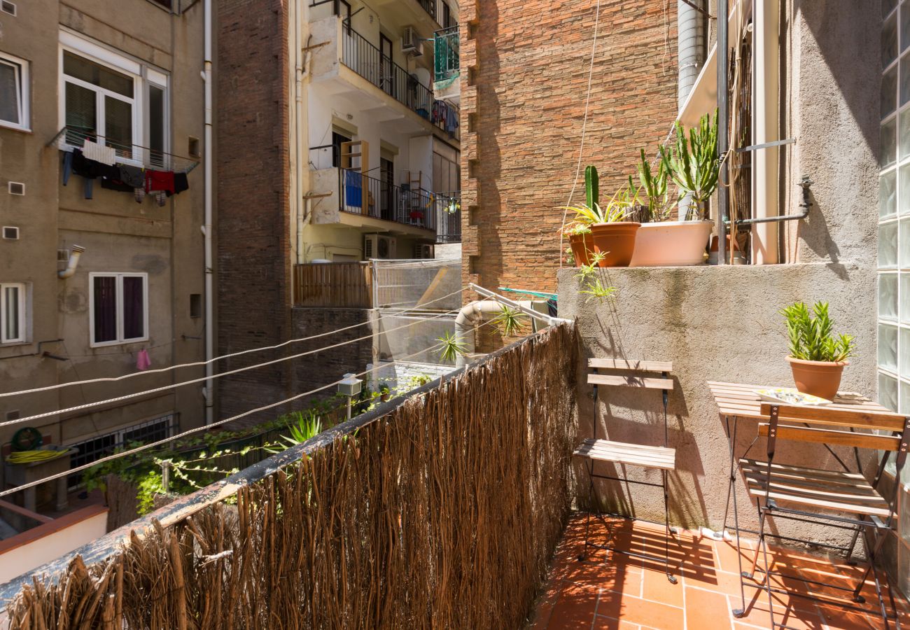 Apartamento en Barcelona - GRACIA SANT AGUSTÍ piso de 3 dormitorios en alquiler por días en Barcelona centro, Gracia