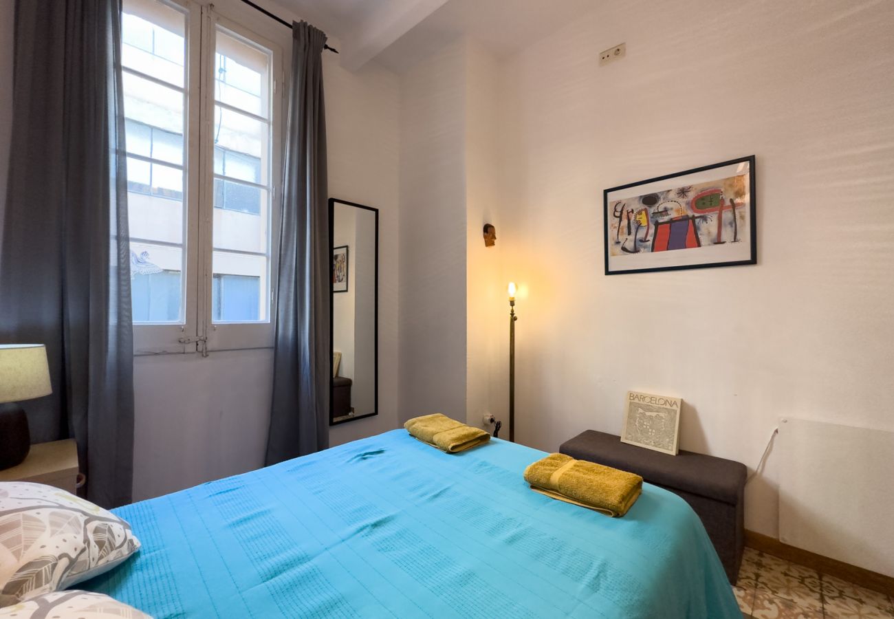 Apartamento en Barcelona - GRACIA SANT AGUSTÍ piso de 3 dormitorios en alquiler por días en Barcelona centro, Gracia