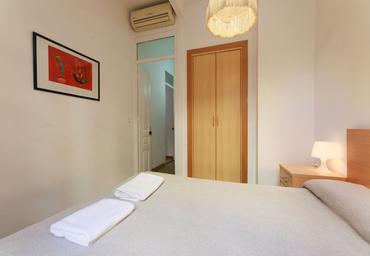 Apartamento en Barcelona - GRACIA SANT AGUSTI, 3 bedrooms