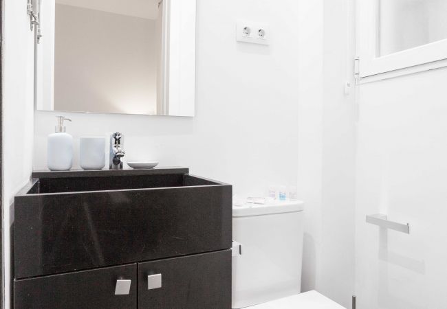 Apartamento en Madrid - M (PRE103B) Moderno diseño Madrid centro Sol 8 Apartamento en Madrid - M (PRE103B) Moderno diseño Madrid centro Sol 8