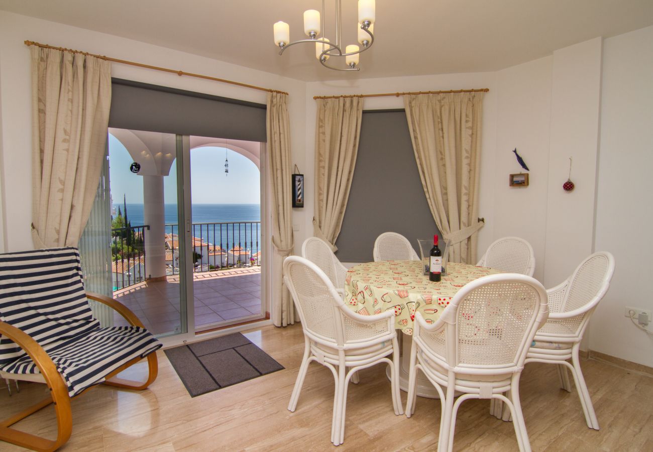 Apartamento en Nerja - Apartamento para 4 personas a 500 m de la playa