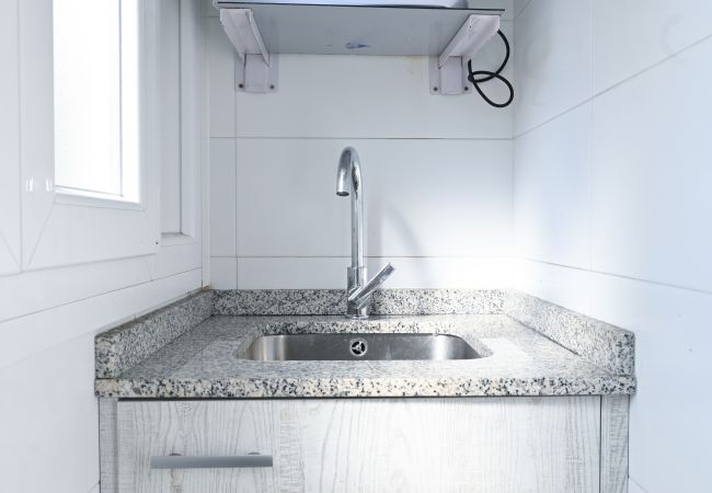 Estudio en Madrid - M (PDA115) ESTUDIO 4 PAX Estudio en Madrid - M (PDA115) ESTUDIO 4 PAX