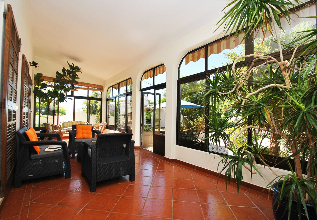 Villa en Albufeira - Villa de 4 dormitorios a 2 km de la playa