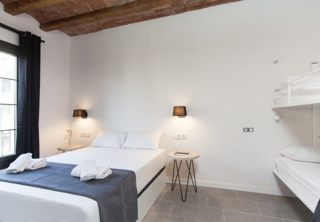 Apartamento en Barcelona - DELUXE, central, city views, balcony Apartamento en Barcelona - DELUXE, central, city views, balcony