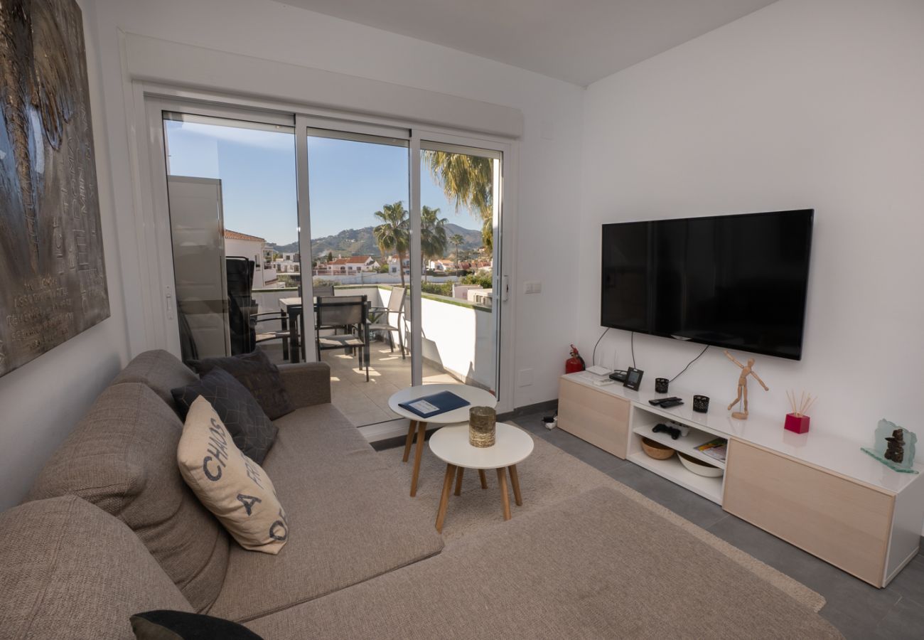 Apartamento en Nerja - Apartamento con aire acondicionado a 2 km de la playa