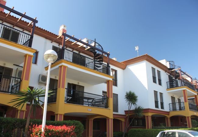 Apartamento en Ayamonte - CAP01 Con jardín y acceso a la piscina. Apartamento en Ayamonte - CAP01 Con jardín y acceso a la piscina.
