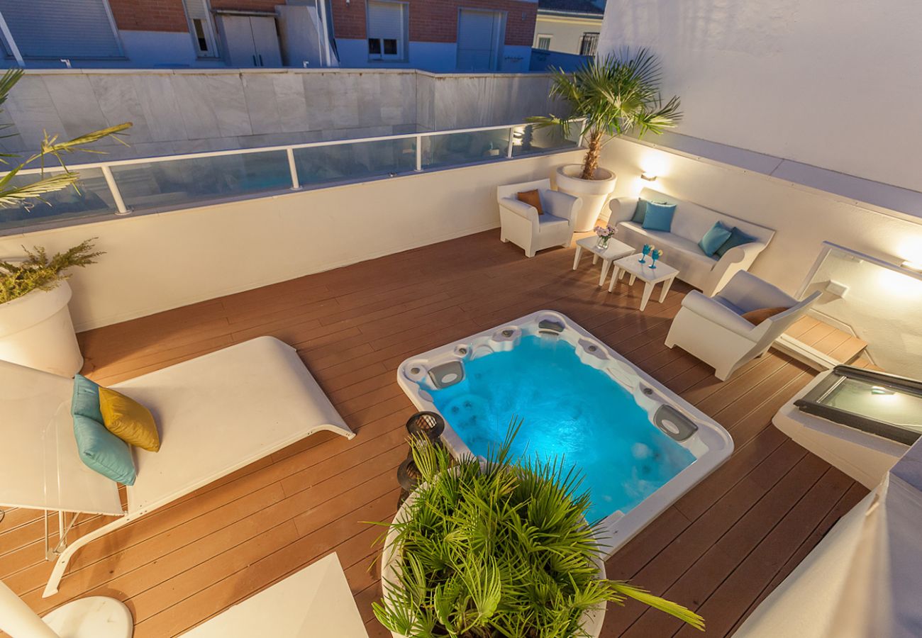 Apartamento en Málaga - iloftmalaga Premium Calle Nueva 4F, Jacuzzi y terraza privada